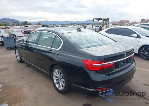 2016 BMW 740I из США, поврежденный, VIN WBA7E2C54GG547550